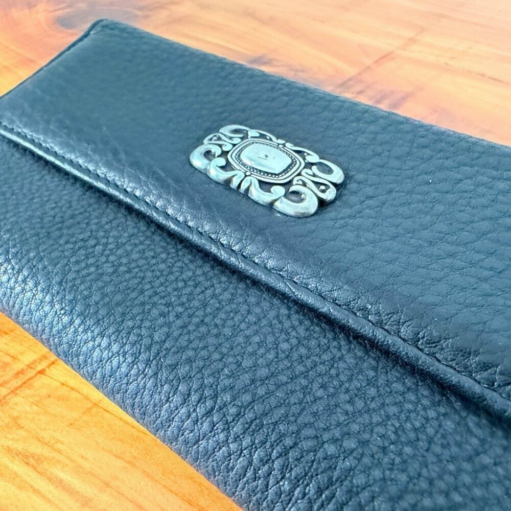 Fossil Genuine Leather Vintage Trifold Black Women's Wallet - Picture 3 of 9